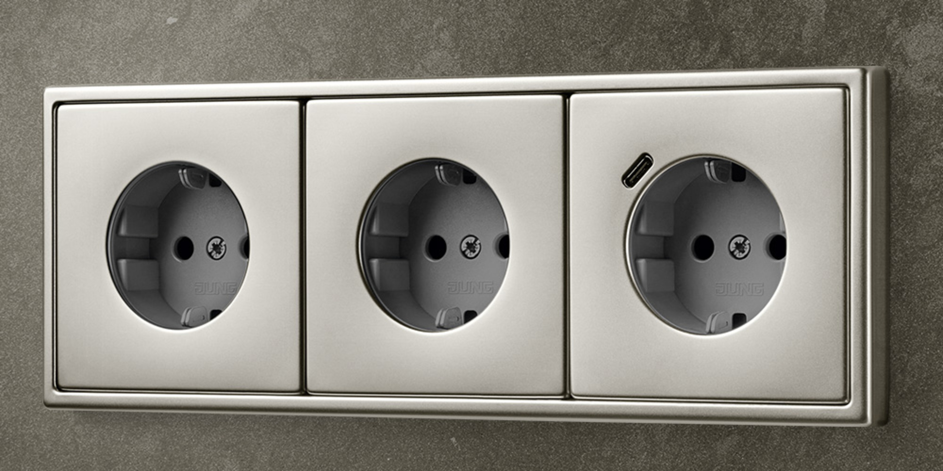 SCHUKO® Steckdosen mit USB bei Katech Elektro in Nittenau